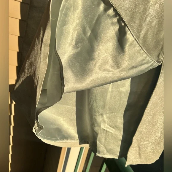 🆕Jane Doe Collection 💯Genuine Leather Light Green Pencil Skirt Midi Split Size M - Picture 9 of 13